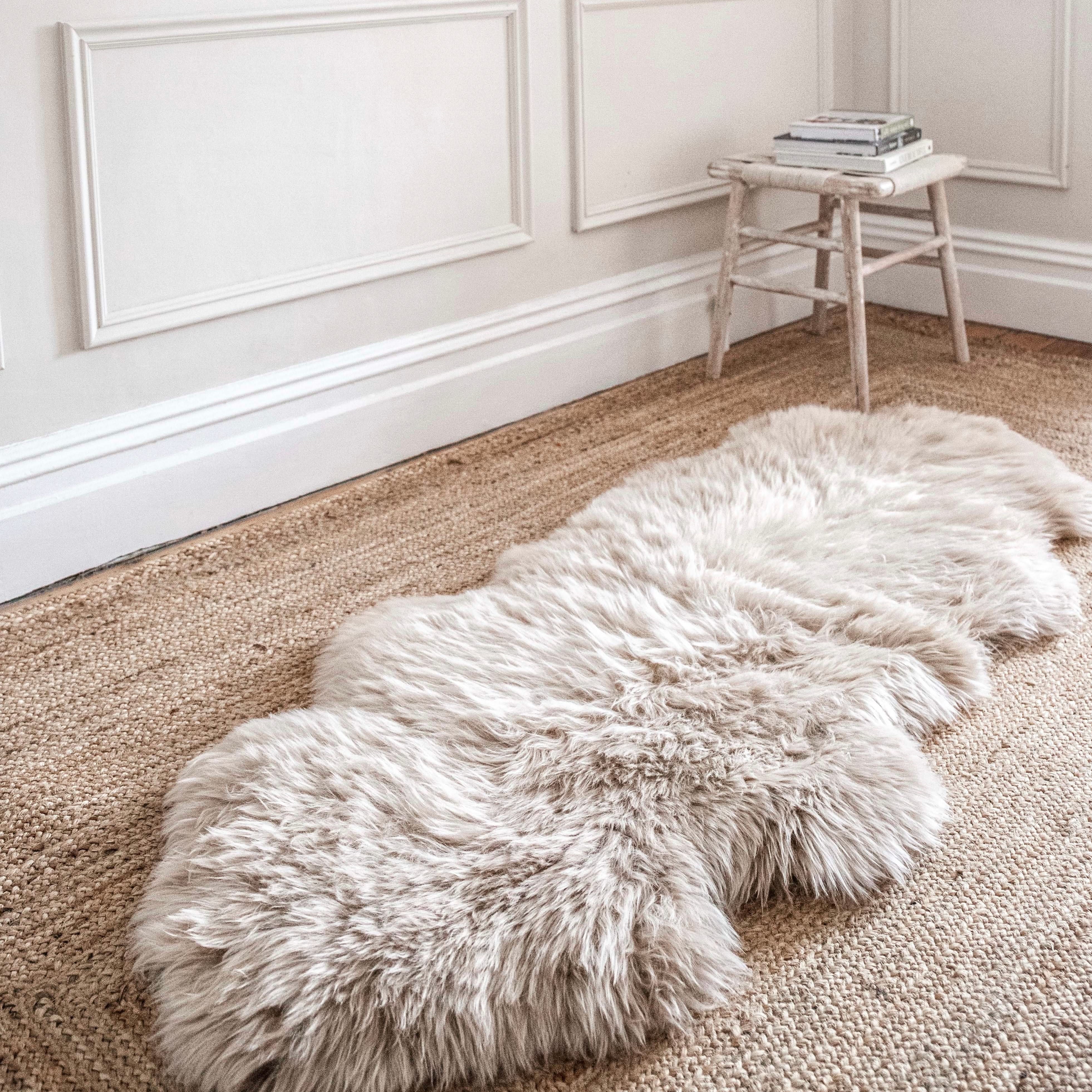 Complimentary Luxe Sheepskin in oyster