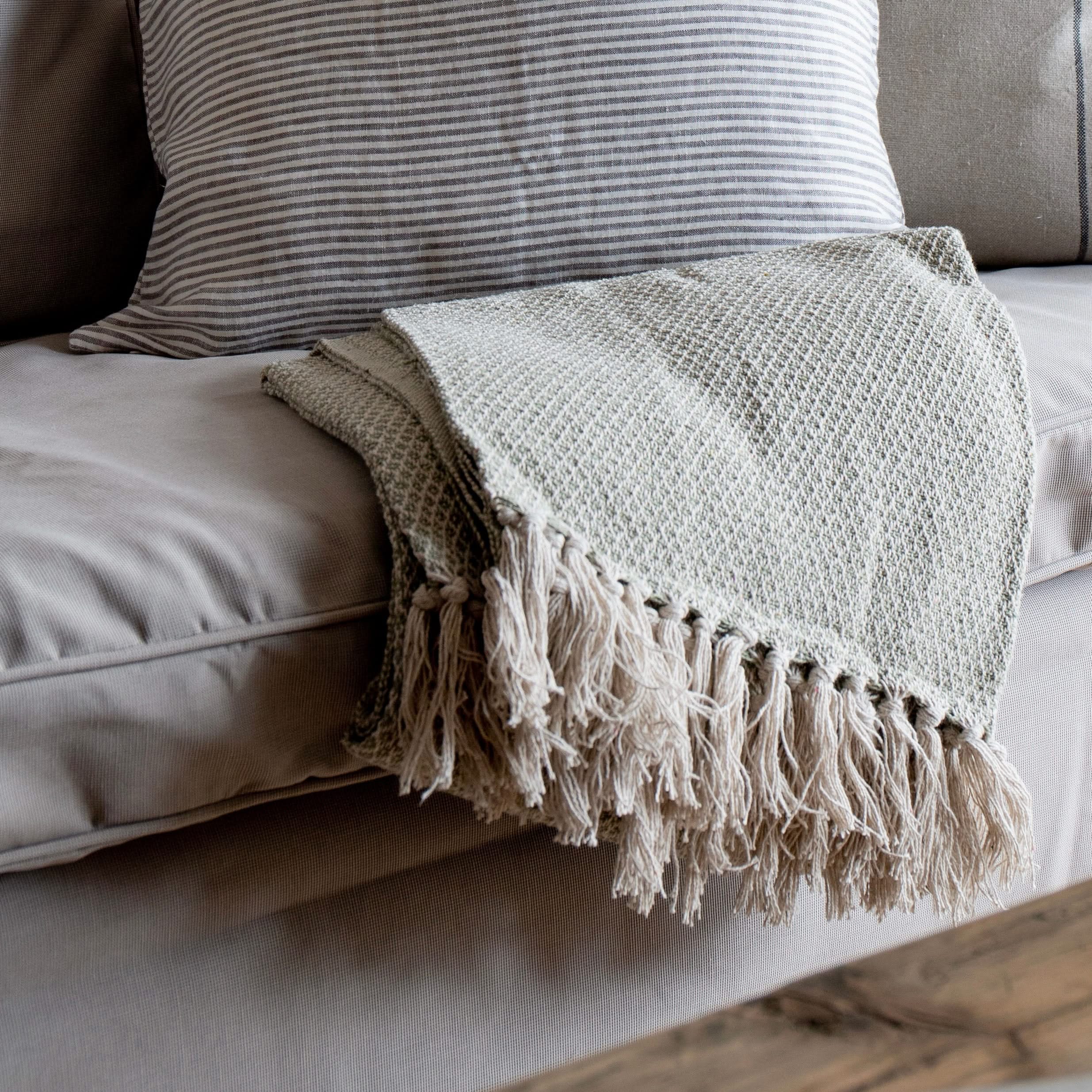 The Cotton Throw in Moss